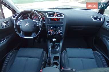 Хэтчбек Citroen C4 2012 в 