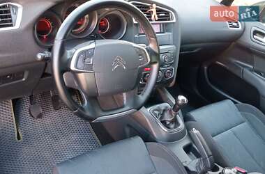 Хэтчбек Citroen C4 2012 в 