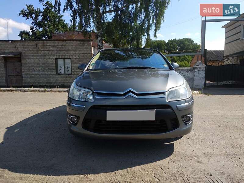 Хэтчбек Citroen C4 2008 в 