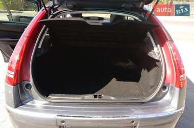 Хэтчбек Citroen C4 2008 в 