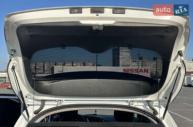 Хэтчбек Citroen C4 2016 в 