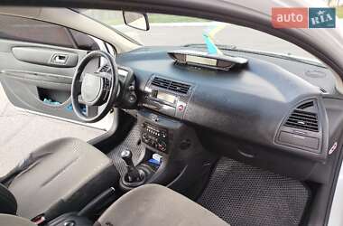 Хетчбек Citroen C4 2007 в 