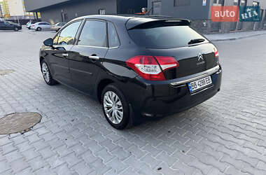 Хэтчбек Citroen C4 2011 в 