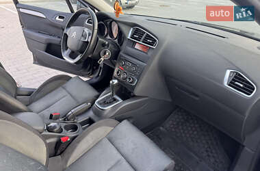 Хэтчбек Citroen C4 2011 в 