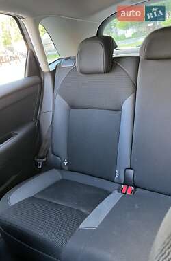 Хэтчбек Citroen C4 2016 в 