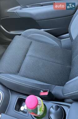 Хэтчбек Citroen C4 2016 в 
