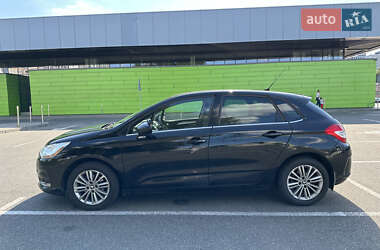 Хэтчбек Citroen C4 2013 в 