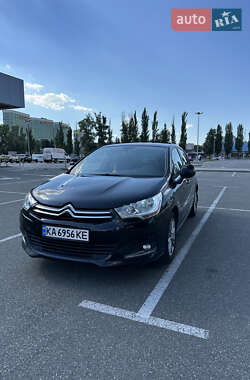 Хэтчбек Citroen C4 2013 в 