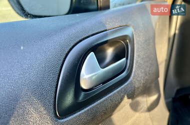 Хетчбек Citroen C4 2013 в 