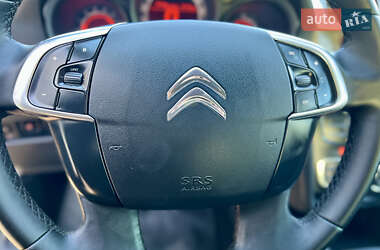 Хетчбек Citroen C4 2013 в 
