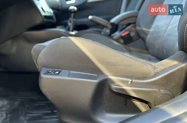 Хетчбек Citroen C4 2013 в 