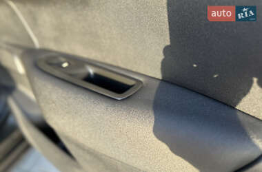 Хетчбек Citroen C4 2013 в 