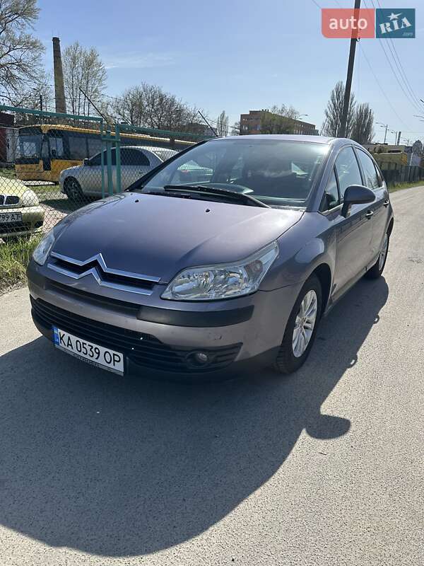 Хетчбек Citroen C4 2006 в 
