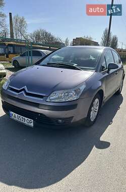 Хетчбек Citroen C4 2006 в 