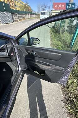 Хетчбек Citroen C4 2006 в 