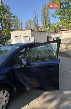 Хетчбек Citroen C4 2006 в 