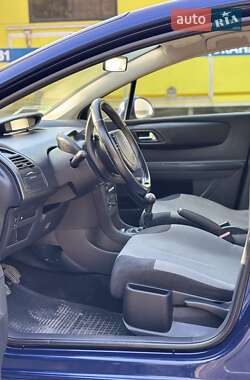 Хетчбек Citroen C4 2006 в 