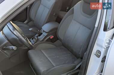 Хэтчбек Citroen C4 2012 в 