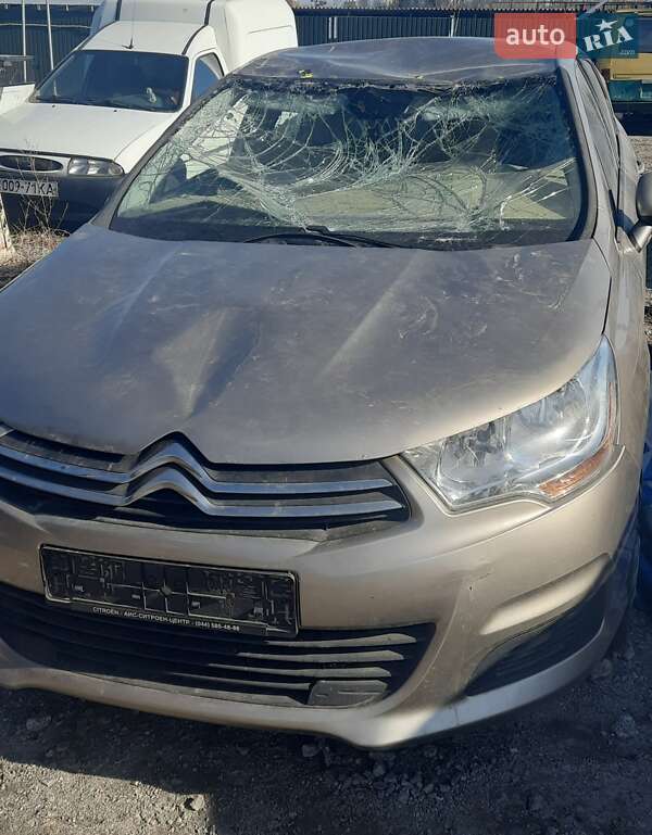 Хетчбек Citroen C4 2014 в 