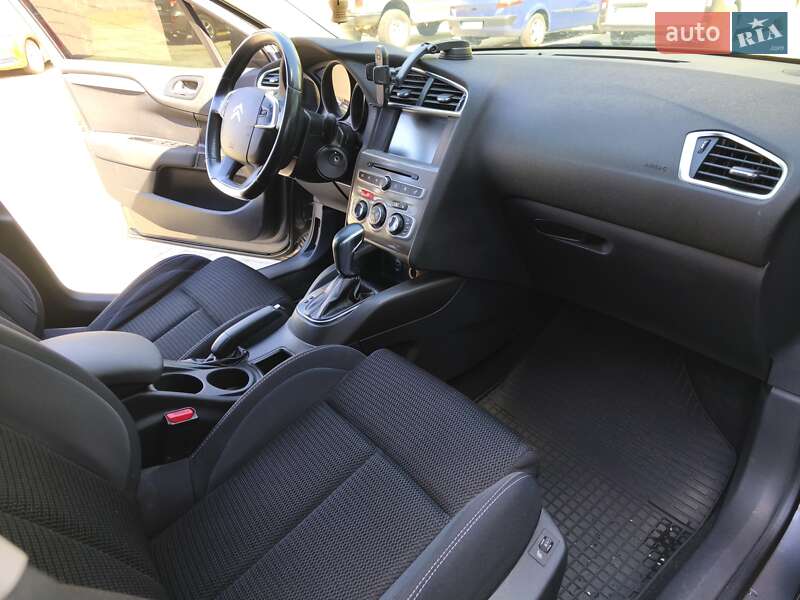 Хэтчбек Citroen C4 2015 в Днепре