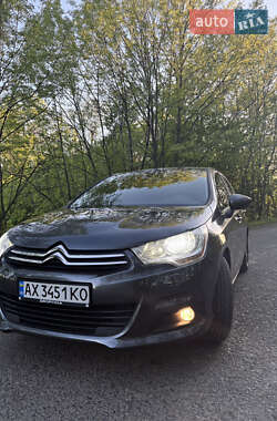 Хетчбек Citroen C4 2013 в 