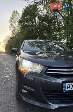 Хетчбек Citroen C4 2013 в 