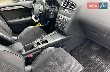 Хетчбек Citroen C4 2012 в 