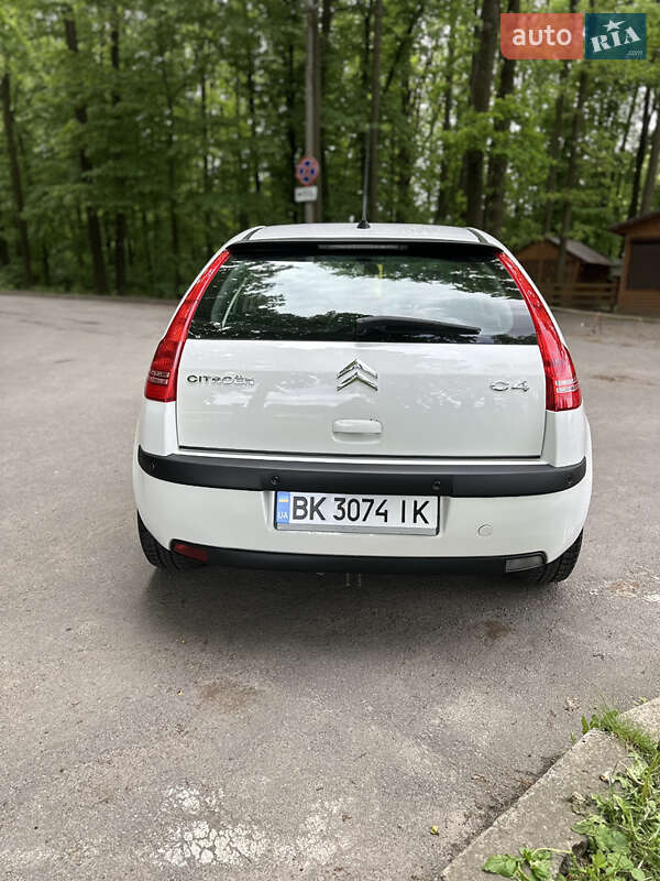 Хэтчбек Citroen C4 2010 в Виннице