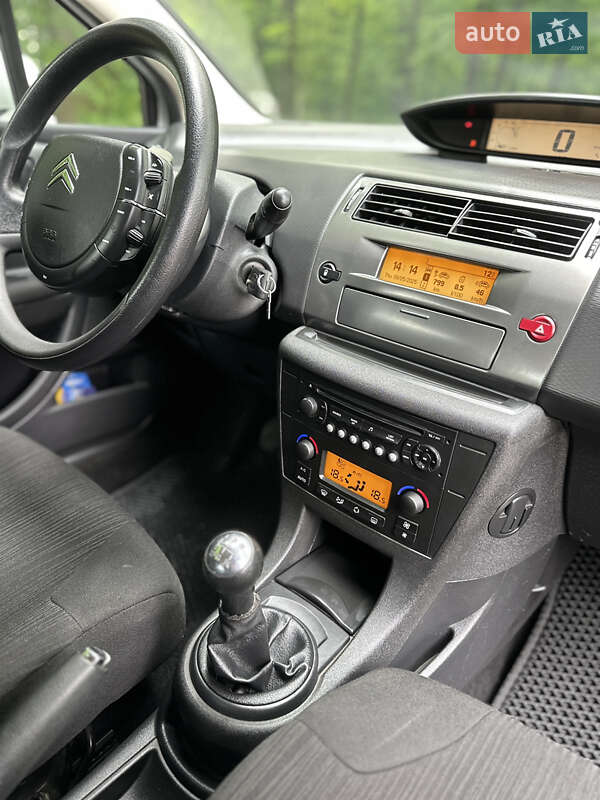 Хэтчбек Citroen C4 2010 в Виннице