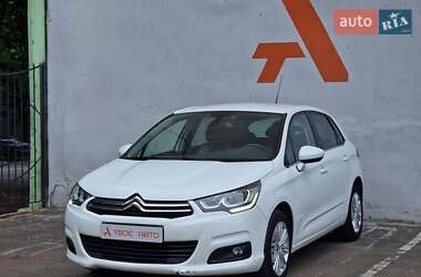 Хэтчбек Citroen C4 2015 в 