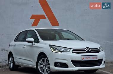 Хэтчбек Citroen C4 2015 в 