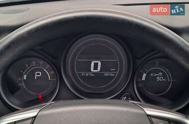 Хэтчбек Citroen C4 2015 в 