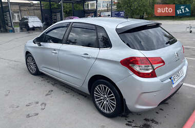 Хетчбек Citroen C4 2014 в 