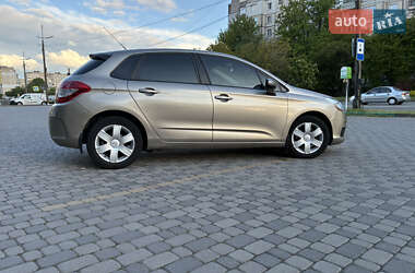 Хэтчбек Citroen C4 2012 в 
