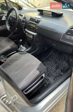 Хэтчбек Citroen C4 2006 в 