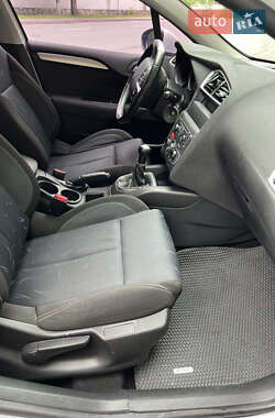 Хетчбек Citroen C4 2012 в 