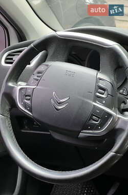 Хетчбек Citroen C4 2012 в 