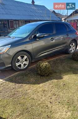 Хэтчбек Citroen C4 2012 в 