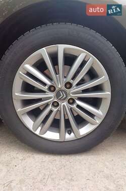 Хэтчбек Citroen C4 2010 в 