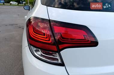 Хетчбек Citroen C4 2016 в 