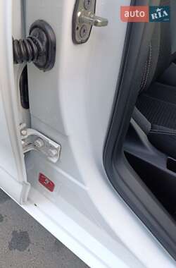 Хетчбек Citroen C4 2016 в 