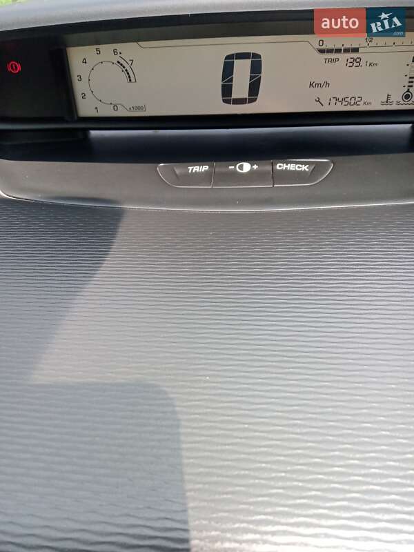 Хетчбек Citroen C4 2010 в Черкасах
