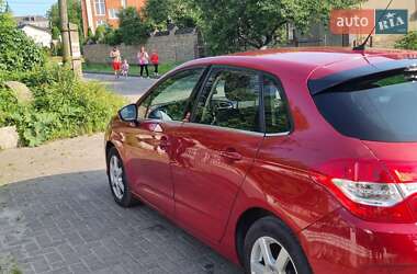 Хэтчбек Citroen C4 2013 в 