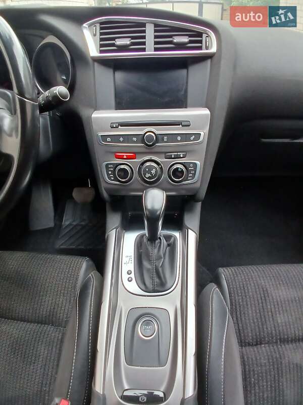 Хэтчбек Citroen C4 2017 в Бершади