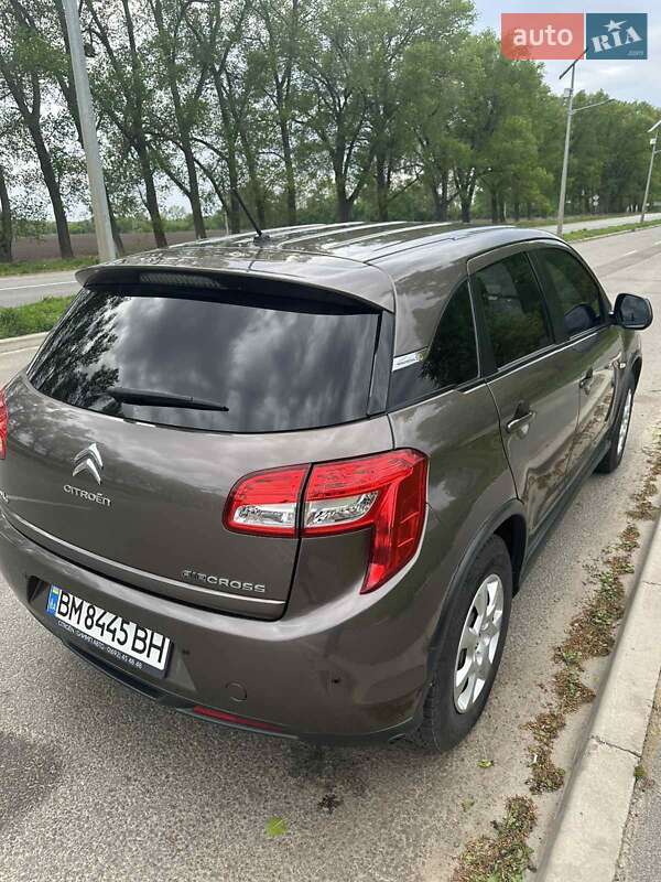 Хетчбек Citroen C4 2012 в Ромнах