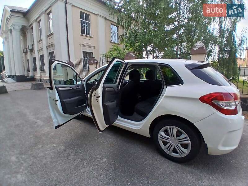 Хэтчбек Citroen C4 2011 в Киеве