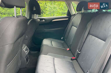 Хэтчбек Citroen C4 2013 в 