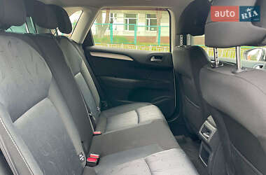 Хэтчбек Citroen C4 2013 в 