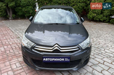 Хэтчбек Citroen C4 2013 в 