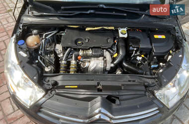 Хэтчбек Citroen C4 2013 в 